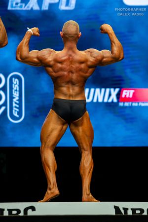 СLASSIC PHYSIQUE НОВИЧКИ